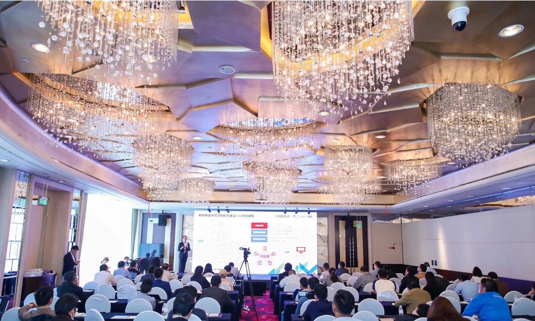 2014年裕信汇商盟亮相北京金融论坛——加强金融开放合作，促进经济共享共赢